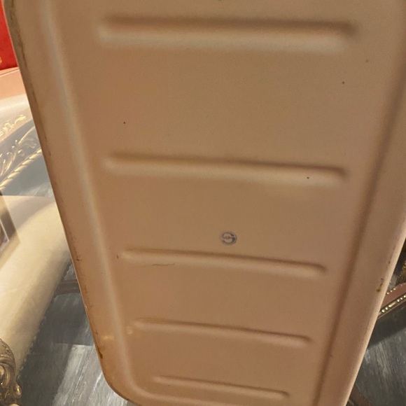 Vintage Antique enamel Breadbox - Picture 2 of 8